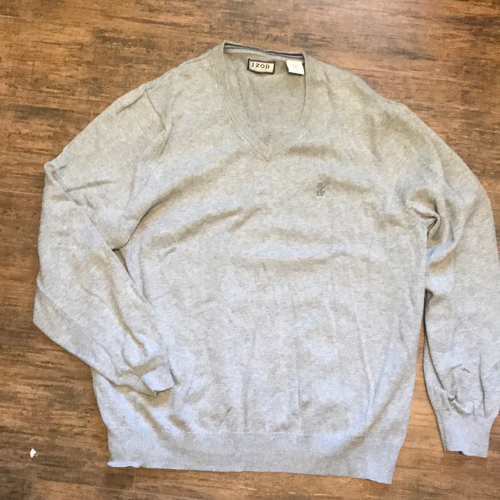 Izod knit sweater